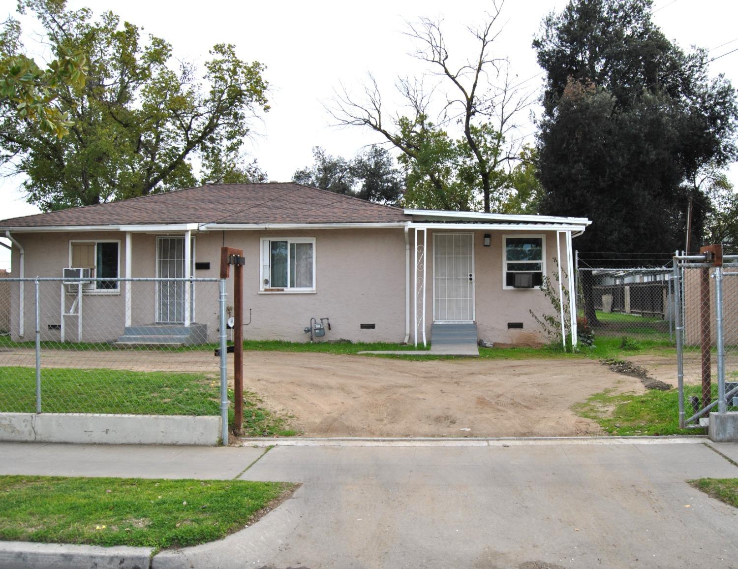 1545 W Shields Ave, Fresno, CA 93705