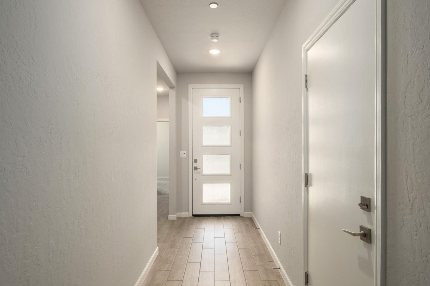 502 Traverse Dr S, Madera, CA 93636