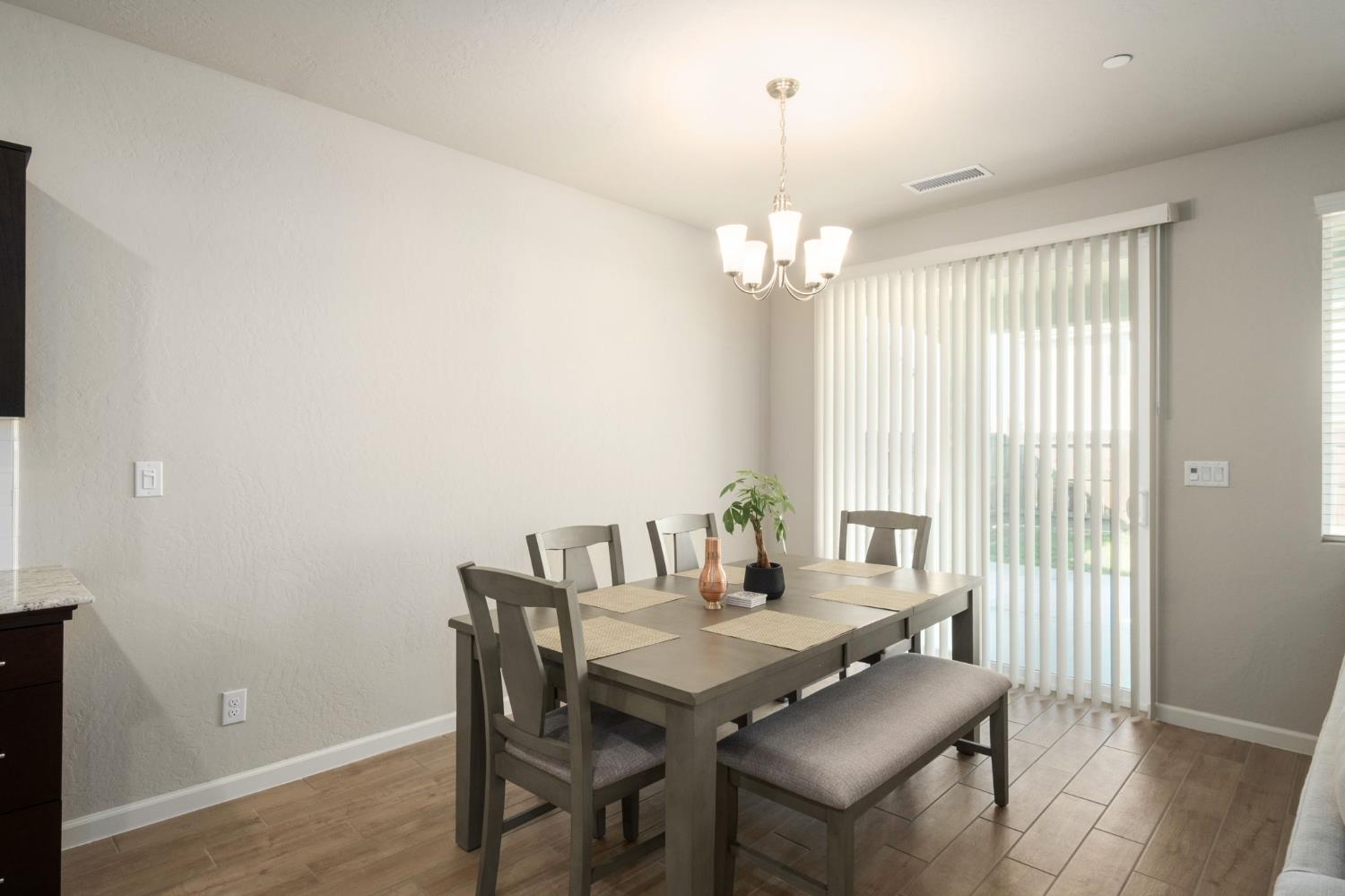 502 Traverse Dr S, Madera, CA 93636