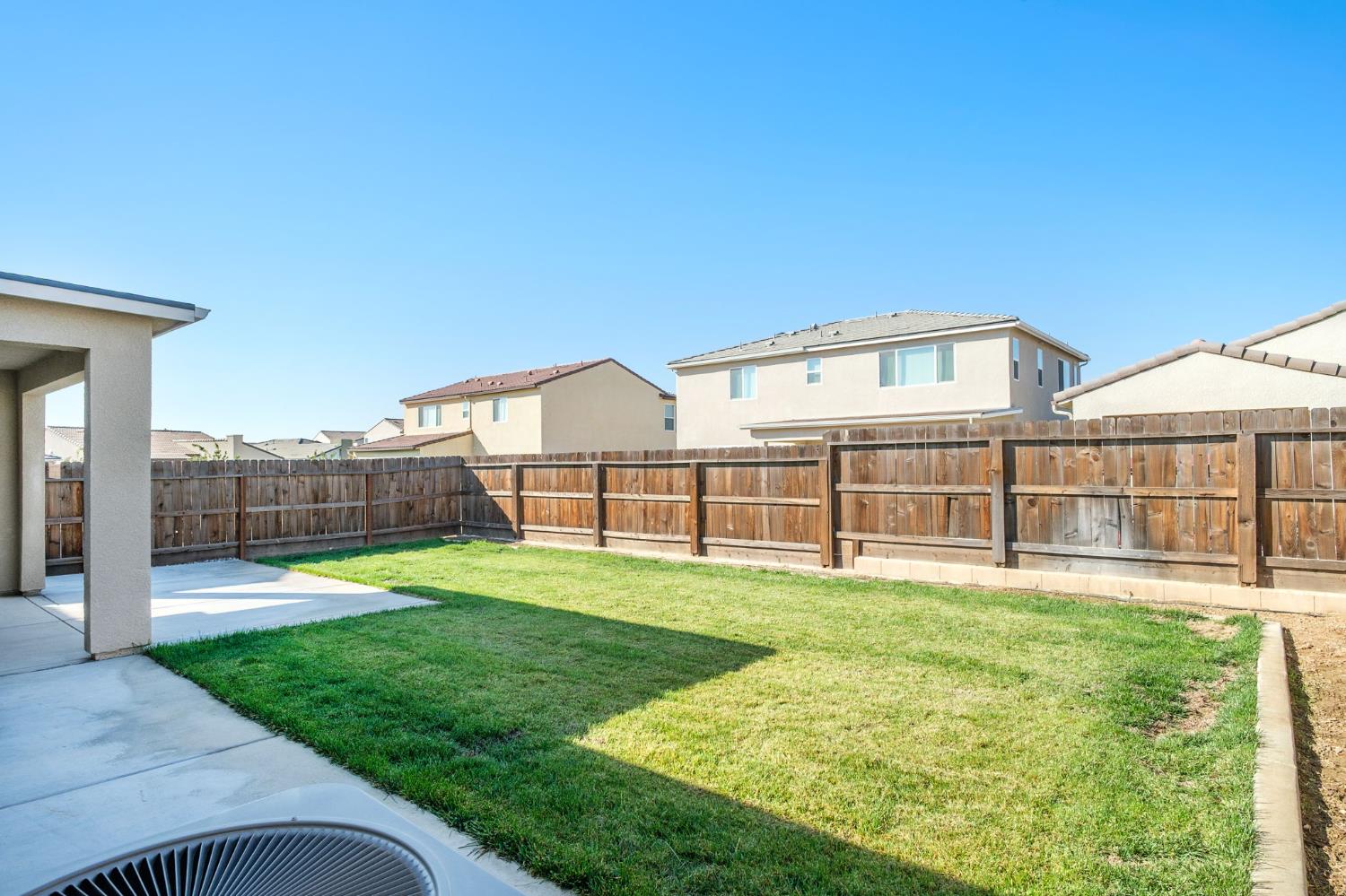 502 Traverse Dr S, Madera, CA 93636