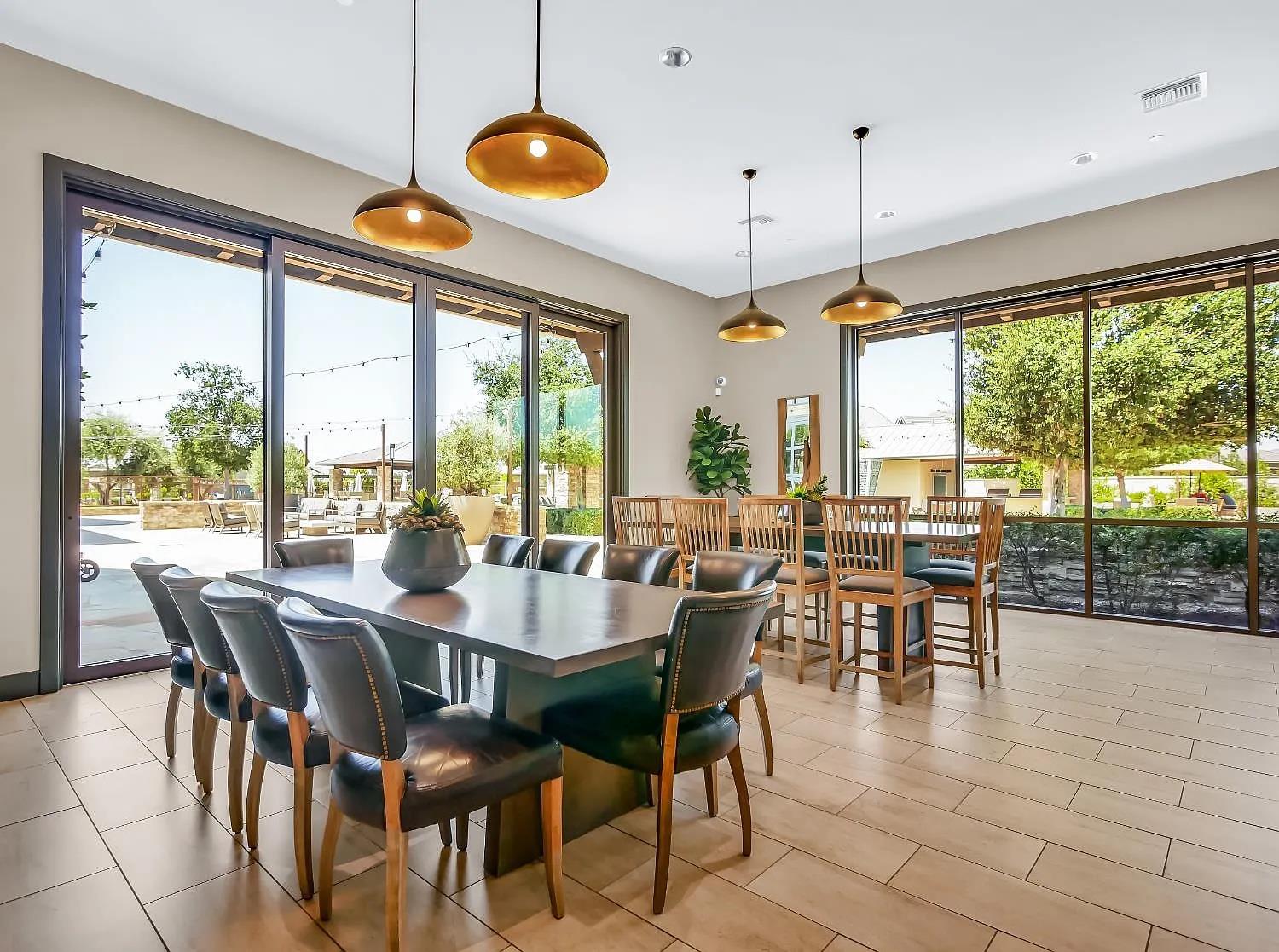 502 Traverse Dr S, Madera, CA 93636