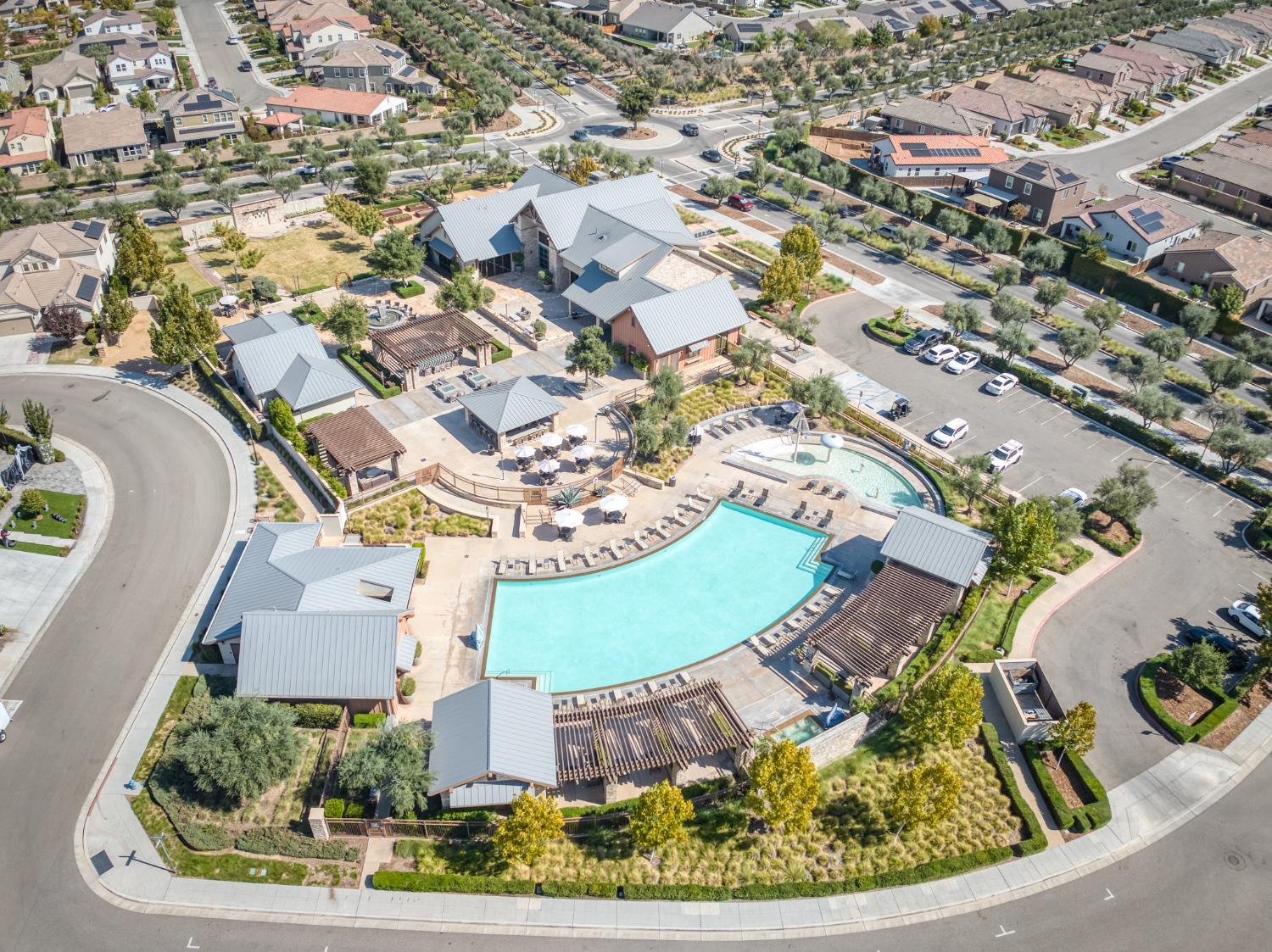 502 Traverse Dr S, Madera, CA 93636